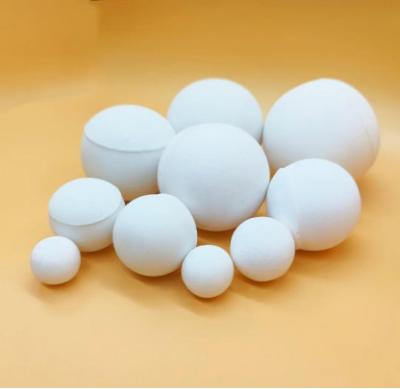 Cina Sfere di ceramica di allumina pressata, bassa usura, buona sfericizzazione e specifiche complete. in vendita