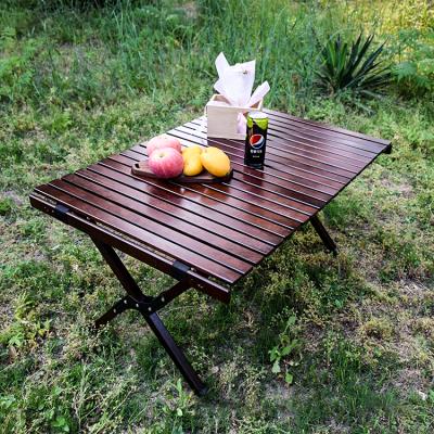 China New Modern Design Folding Rolling Outdoor Wooden Tables For Camping Picnic for sale