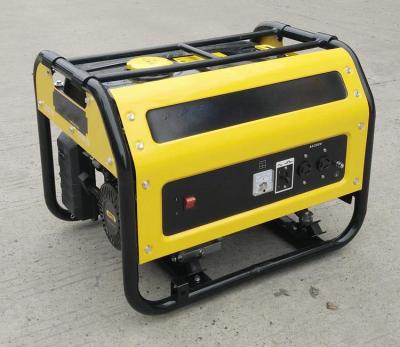 China Conjunto de generador de gasolina de 720 × 492 × 655 mm con potencia nominal de 6,25 KVA y peso neto de 130 kg en venta