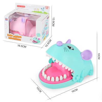 China 2022 Cheapest Amusement Toys Small Bite Hand Children's Toy Bite Finger Crazy Mouse for sale