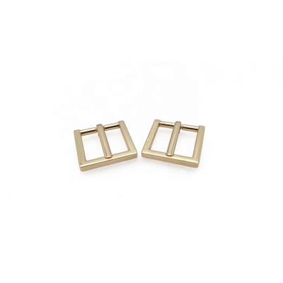 China Eco-Friend 18MM Light Gold Pin Belt Buckle Metal Buckle Application Of Belt And Handbags for sale