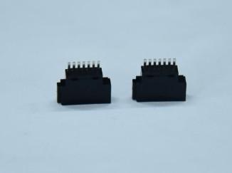 Cina SATA 7p Femal Solder Type 180° Au 15u'' Plated Wire to Board Connector in vendita