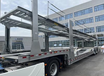 Cina 18T Production Of Double-Decker Car Transport Semi-Trailer With Jost E100 Landing Gear (Semi-Retro di trasporto a doppio piano con Jost E100 Landing Gear) in vendita