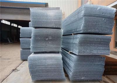 China La prensa de rejilla de acero industrial soldó con autógena 2m m en venta