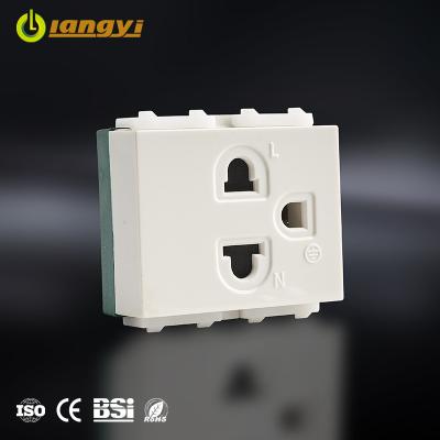China Durable Top Design Home Automation New Arrival Wireless Wifi Smart Plug 250V Plugs 3-Pin Socket for sale