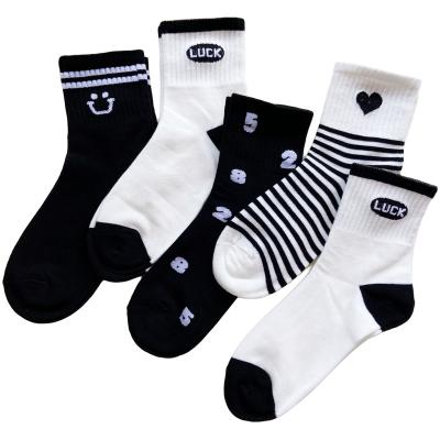 China Breathable custom wright basketball dim irrigation kiki injinji jersey midcalf socks for lady for sale