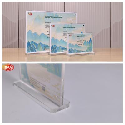 Cina Tenitore di cartelloni acrilici magnetici a forma di T da 10x20 cm in scaffale per carta da tavolo in vendita
