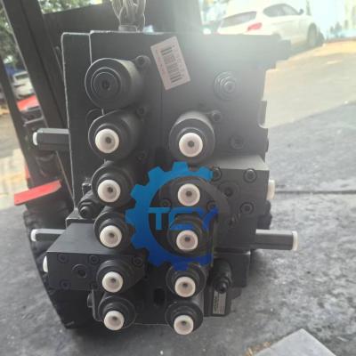 China HYUNDAI 9-SERIES CRAWLER EXCAVATOR R290lc-9 R300lc-9 31Q8-17000 31Q8-17001 31Q8-17002 Main Control Valve For Hyundai Excavator for sale