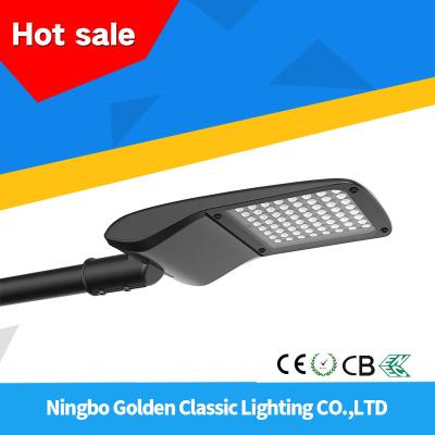 Chine Le contrôle de commutateur optique d'EMC 70W meurent le réverbère de la fonte d'aluminium LED à vendre