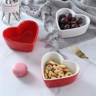 China Viable Unique Design Modern Wedding Restaurant Tableware Dessert Bowls Cheap Creative Porcelain Heart Shape Serving Bowls for sale