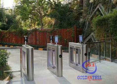 China barreiras infravermelhas do braço do balanço do termômetro facial exterior do reconhecimento à venda
