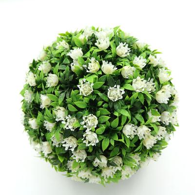 China Home Garden Office Wedding Decoration Home Decor High Quality Faux Topiary Boxwood Leaves and Rose Outdoor Grass Artificial Flower Balls for sale