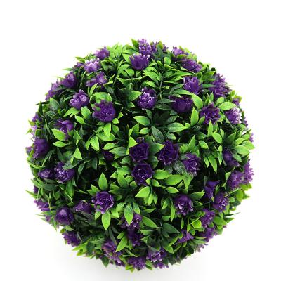 China Home Garden Office Wedding Decoration Faux Topiary Boxwood Leaves and Rose Flower Outdoor Grass Ball High Quality Artificial Flower Balls for sale