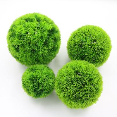 China Home Garden Office Wedding Decoration Different Size Ceil Plastic Hanging Plant Artificial Topiary Grass Ball for sale