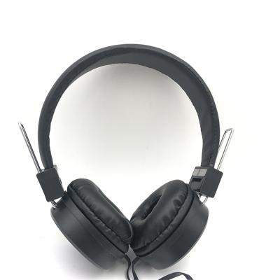 China Powerful Bass Durable Economic Price Gaming Stereo Headset Waterproof Headphones Wired Latest Designs for sale