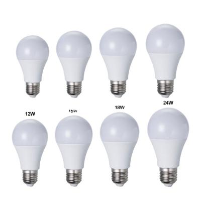 中国 7w 9w 15w 18w 80lm/W E14 E27 B22 LED電球 作業温度 -25 60Cのための原材料 販売のため