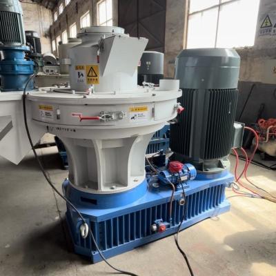 China Valor térmico Máquina de prensado de biomasa que produce 4800 Kcal/kg de briquetas hexagonales con una capacidad de 500 kg/h en venta