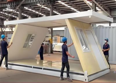 China Stylish-looking Z-shaped folding container with four windows and one door, easy to install for sale