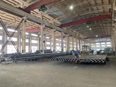 中国 電流を通された 9m 30ft の熱いすくいおよび瀝青は 69kv 電気鋼鉄ポーランド人を塗りました 販売のため