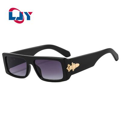 China New high quality 2111 leopard retro sunglasses fashionable colorful printing square shape small frame sunglasses for sale
