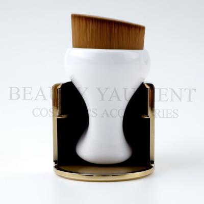 China Angled Flat Liquid Foundation Makeup Brush for sale
