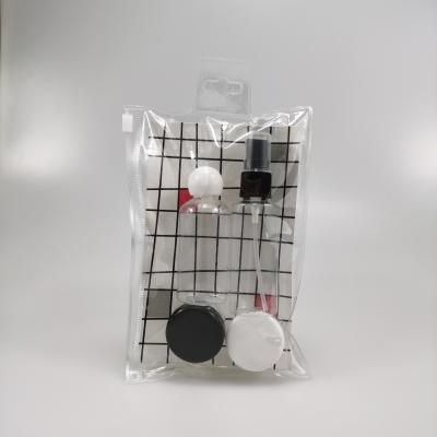 Chine Bouteilles de voyage à étanchéité pour les articles de toilette Type de scellage PUMPE SPRAYER Matériau du corps PET à vendre