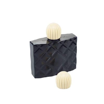 Chine Soins de la peau 300 ml Bouteille de shampooing plat en forme de diamant, conditionneur PETG, gel de douche et pompe à lavage corporel à vendre