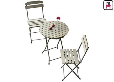 China Mesa de comedor y sillas plegables de madera plásticas, muebles para todo clima del patio del jardín en venta