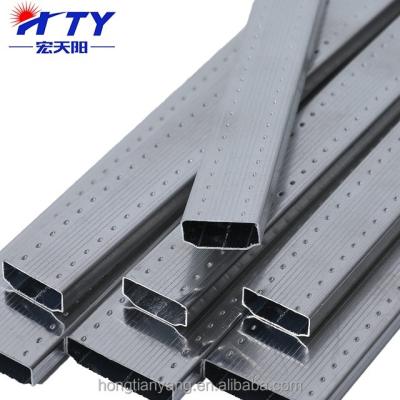 China Tolerancia de longitud de 5 m ± 1% de butilo adhesivo de fusión en caliente para aislamiento de vidrio amortiguador del sonido de aluminio butilo en venta