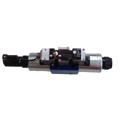 Cina Valvola proporzionale Rexroth 4WREE10E1-75-2X/G24K31/A1V Controllo di precisione blu Alta flessibilità Alta velocità di risposta Buona energia in vendita