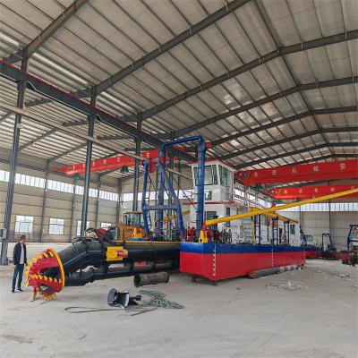 China Dredger de sucção com bomba de lodo submersível 201 kW motor principal e 213 kW potência total à venda
