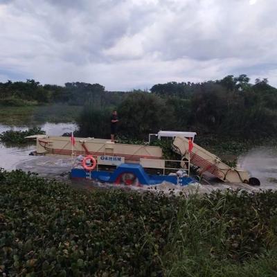 Chine Grand moissonneur de plantes aquatiques avec moteur diesel pour la récolte des mauvaises herbes aquatiques à vendre
