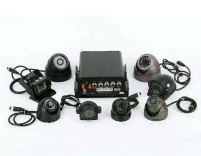 Chine APPLI de téléphone portable de soutien de magnétoscope de voiture de 4CH 720P Volkswagen à la vue à vendre