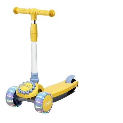 Cina Vendere Piccolo 3 Ruote Baby Toy Kid Scooter con altezza regolabile e ruote lampeggianti PU in vendita