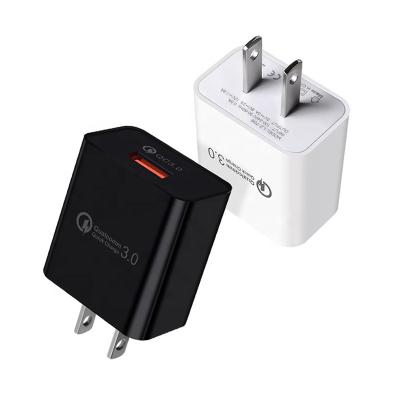 Cina Universal Travel Power 20W Phone Charger Adapter Connectors 5V 3A USB Wall Charger Cheap Fast Charging Universal Plug Adapter in vendita
