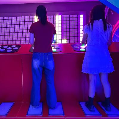 China Sports Entertainment Activate Interactive Jump Super Grid Challenge Escape Game Room for sale