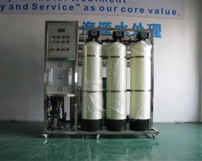 Chine PLC automatique de l'usine 220-400V de purification de l'eau de RO 1000L/Hour à vendre