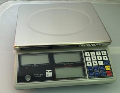 China El tablero de la mesa electrónico de Digitaces de la exactitud escala los gramos electrónicos de la escala para la escala del precio de los alimentos en venta