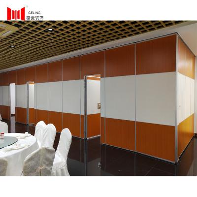 中国 320KG負荷軸受けオフィスは隔壁65mmの黄色い木の分割の壁を 販売のため