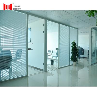 China Dubbele Glazen 83mm Vaste Verdelingsmuur 6063 Aluminiumkader met Blinden Te koop