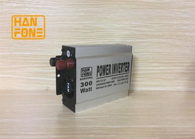 Chine Inverseur sur- de puissance de voiture de protection de charge de 300 watts avec le contrôle monophasé à vendre