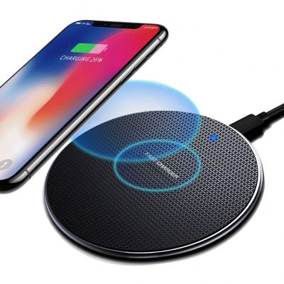 China Mobile Phone Trending New Arrivals 2021 Products Magic Wireless Charger Wireless Phone Fast Wireless Charger for sale