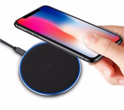 China New 2021 New 10W Qi Wireless Charging Pad Lightweight Fast Charging Wireless Charging Pad LED Speed 2021 For iPhone For Samsung for sale