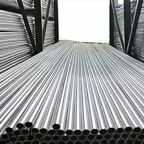 Κίνα ASTM 240 316L Ζυγισμένος σωλήνας από ανοξείδωτο χάλυβα NO.4 8K Επιφάνεια 6000mm μήκος προς πώληση