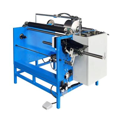 China Handmatige snijmachine met een enkele as voor het terugspinnen van folie voor ruwe materiaal aluminium Te koop
