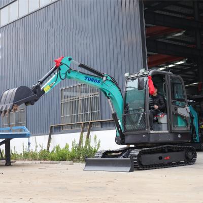 China Hotels Earthmoving Machinery 4ton Mini Excavator Small Excavators With Closed Cabin Boom Swing for sale