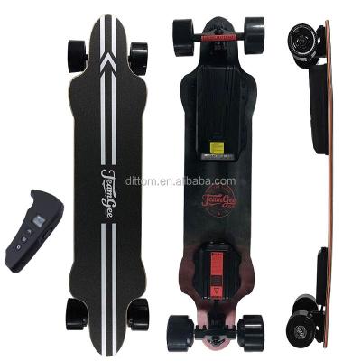 China 36V 7.5A Rc Unisex E-Skateboard 2.4G Cruise Brushless Automatic Double Driving Electric Scooter (40km/h) for sale