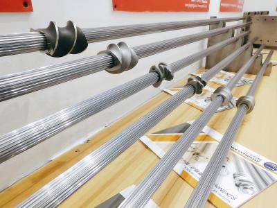China Twin Screw Extruder 58 MC Spare Parts Cold Rolling Shaft for sale