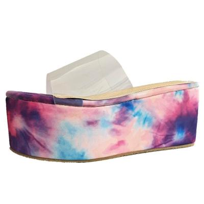 China 2020 New Ladies Flat Tie Dye Wedge Fancy Sandal for sale