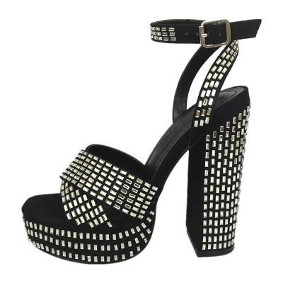China 2021 fashion trend platform high heel matellic sandals for sale